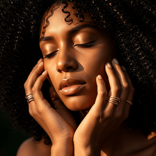 Brede One Size Ring RVS met Modern Lijnenspel (14 mm) - Aramat Jewels - Ringen - cadeautip