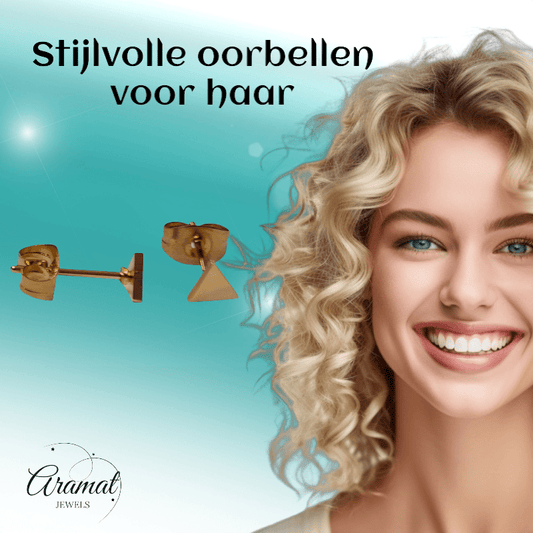 Stalen Oorbellen Driehoek Goudkleur – 4mm - Aramat Jewels - Oorbellen - cadeautip