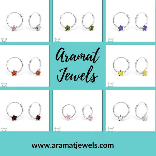 Een verzameling oorbellen met de woorden `` en `` ’