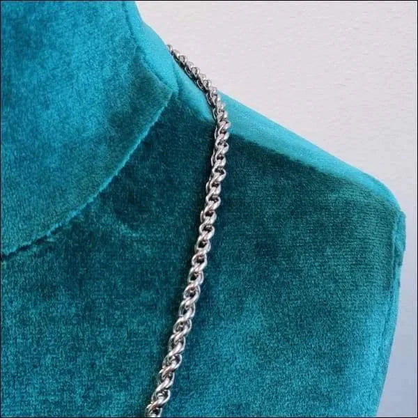Fantasie Ketting Chirurgisch Staal 55cm 4mm Zilverkleurig 4mm 55cm 8720157031185 alles Aramat Jewels chirurgisch staal dames fantasie Geen edelsteen Geen hanger Geen_Parel Geen_steen halskettingen heren jin ket676-xn10771 Ketting zonder hanger nakijken PVD Schakelketting Staal Statement ketting tekst uniseks unisex Volwassenen zilverkleurig Zonder_hanger Zonder_steen