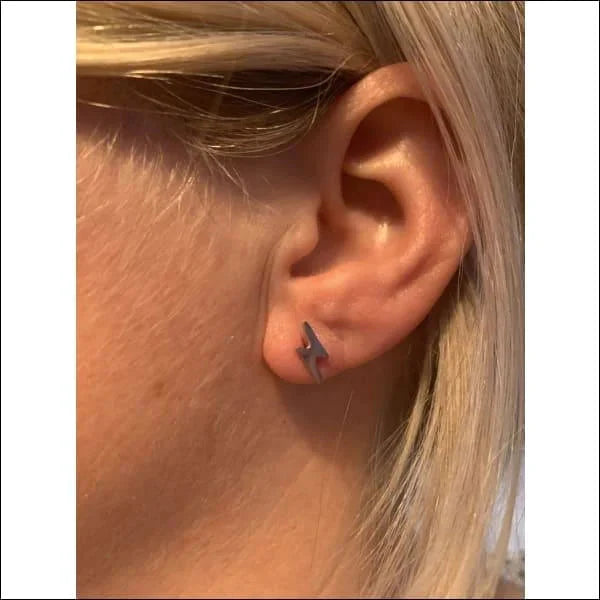 Zweerknopjes Oorbellen Bliksem Flits Zilverkleurig 10mm 4mm 8720157026709 alles Aramat Jewels chirurgisch staal dames elf925 fantasie fgift Geen edelsteen Geen hanger Geen steen kinderen oor3204-34173 oorbellen oormodel PVD Soort sieraad_Oorbellen Staal Video Volwassenen zilverkleurig zonder hanger zonder steen Zonder_hanger Zonder_steen zweerknopjes