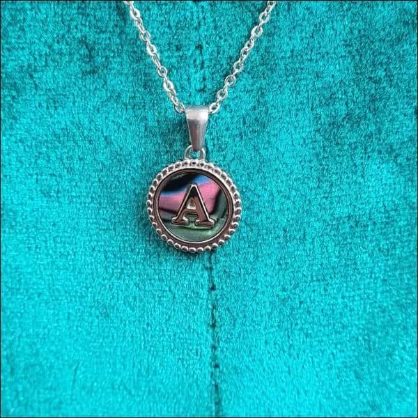 Halskettingen Stalen Letter Ketting Initiaal Abalone Zilverkleur 45cm Aramat Jewels