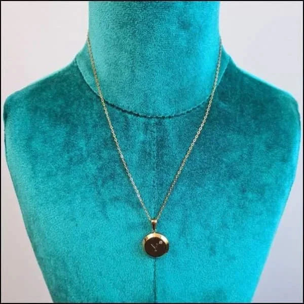 Initiaal Ketting Letter- Chirurgisch Staal - bestellen? Aramat Jewels