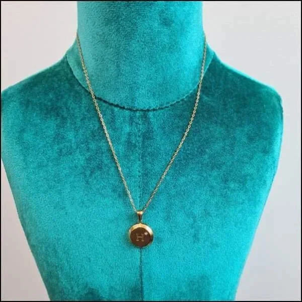 Initiaal Ketting Letter- Chirurgisch Staal - bestellen? Aramat Jewels