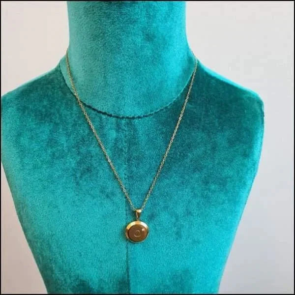 Initiaal Ketting Letter- Chirurgisch Staal - bestellen? Aramat Jewels
