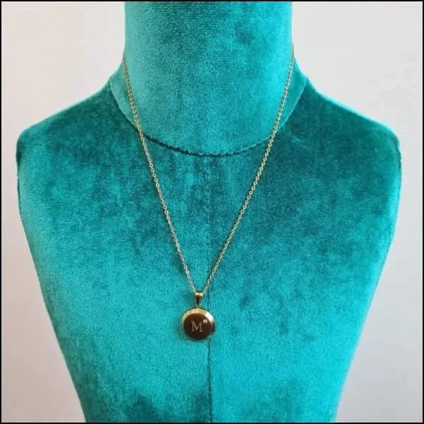 Initiaal Ketting Letter- Chirurgisch Staal - bestellen? Aramat Jewels
