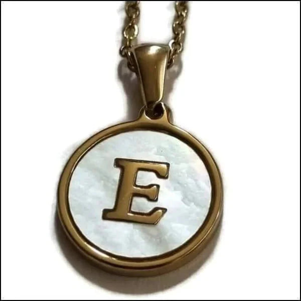 Initiaal Ketting Letter- Wit-schelp - Goudkleurig-45cm E 1.5mm 45cm 8720157036555 alles anker Aramat Jewels B C chirurgisch staal D dames E G goudkleurig H halskettingen hang1214-XP68093 I J K Ketting met hanger Ketting met initiaal L let-C letter Letterhanger Letterketting Meerdere Varianten Met_hanger N Natuursteen O P Paarlemoer Parelmoer PVD R rond S Schakelketting schelp Schelpenketting Staal Statement ketting T uniseks unisex V Volwassenen W wit Y Z