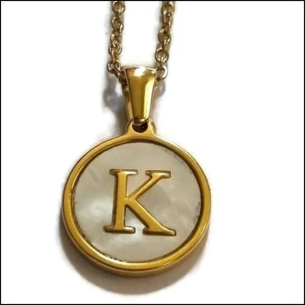 Initiaal Ketting Letter- Wit-schelp - Goudkleurig-45cm K 1.5mm 45cm 8720157036555 alles anker Aramat Jewels B C chirurgisch staal D dames E G goudkleurig H halskettingen hang1214-XP68093 I J K Ketting met hanger Ketting met initiaal L let-C letter Letterhanger Letterketting Meerdere Varianten Met_hanger N Natuursteen O P Paarlemoer Parelmoer PVD R rond S Schakelketting schelp Schelpenketting Staal Statement ketting T uniseks unisex V Volwassenen W wit Y Z