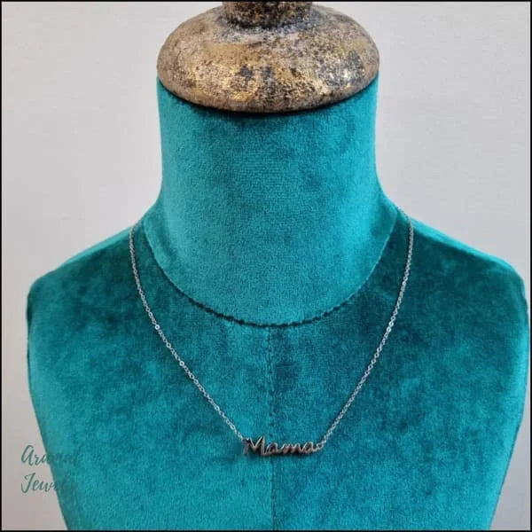 Naam Ketting Mama Staal 50cm - 50cm alles chirurgisch staal dames Geen edelsteen Geen_Parel Geen_steen goudkleurig halskettingen Ketting met hanger Meerdere kleuren Minimalistische ketting moederdag PVD rosékleurig Schakelketting Staal Statement ketting tekst uniseks unisex Volwassenen zilverkleurig Zonder_steen
