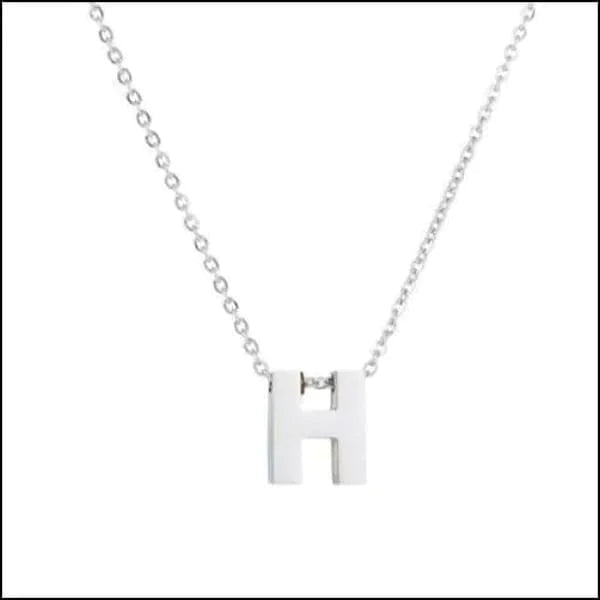 Rvs Letter Ketting Initiaal -45cm H 10mm 45cm 50cm 8720157019510 A alles Aramat Jewels B chirurgisch staal D dames E F G Geen edelsteen Geen steen Geen_Parel H halskettingen hang1025-M4-012 I J K Ketting met hanger Ketting met initiaal L letter Letterhanger Letterketting M Met_hanger Minimalistische ketting N O P PVD Q R Schakelketting Staal Statement ketting T tekst U uniseks unisex V Volwassenen W X Y Z zilverkleurig
