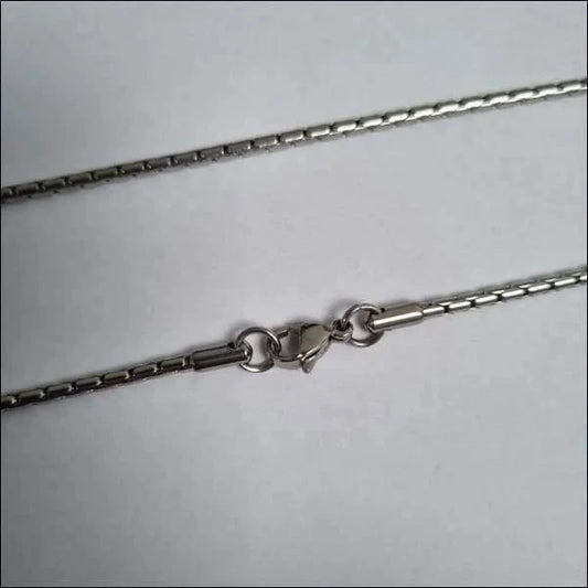 Slangen Ketting Staal 75cm 2 Mm 2mm 75cm 8720157006985 alles Aramat Jewels chirurgisch staal dames Geen edelsteen Geen hanger Geen_Parel Geen_steen halskettingen heren ket226-XN11227 Ketting zonder hanger Minimalistische ketting nakijken PVD Schakelketting slangen Staal tekst uniseks unisex Volwassenen zilverkleurig zonder hanger Zonder_hanger Zonder_steen