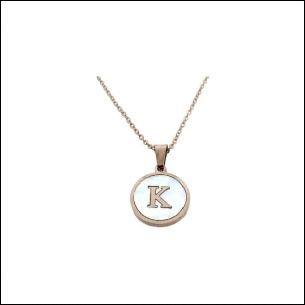 Stalen Letter Ketting Initiaal Schelp Rosékleurig 45cm 16mm K 16mm 45cm A alles anker C chirurgisch staal dames E foto Geen edelsteen Geen hanger halskettingen J K Ketting met hanger Ketting met initiaal L letter Letterketting Meerdere Varianten Met_hanger Nieuw P Paarlemoer PVD rosékleurig S Schakelketting schelp Schelpenketting Staal tekst uniseks unisex Volwassenen wit Y