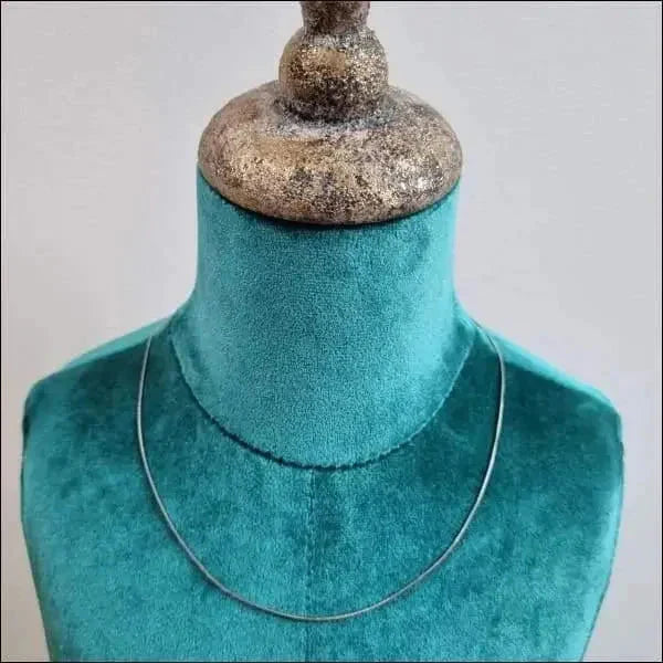 Stalen Slangenketting Zilverkleur-Meerdere lengtes 1.3mm 1.5mm 1mm 2mm 45cm 50cm 55cm 60cm 65cm 70cm 75cm 80cm alles chirurgisch staal dames Geen edelsteen Geen hanger Geen_Parel Geen_steen Halskettingen Ketting zonder hanger Minimalistische ketting PVD schakelketting slangen Staal uniseks unisex Volwassenen zilverkleurig Zonder_hanger Zonder_steen
