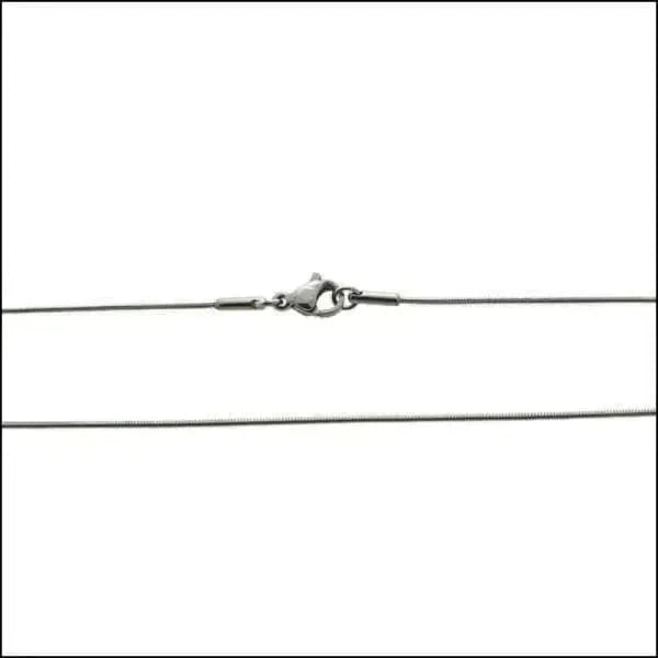 Stalen Slangenketting Zilverkleur-Meerdere lengtes 1.3mm 1.5mm 1mm 2mm 45cm 50cm 55cm 60cm 65cm 70cm 75cm 80cm alles chirurgisch staal dames Geen edelsteen Geen hanger Geen_Parel Geen_steen Halskettingen Ketting zonder hanger Minimalistische ketting PVD schakelketting slangen Staal uniseks unisex Volwassenen zilverkleurig Zonder_hanger Zonder_steen