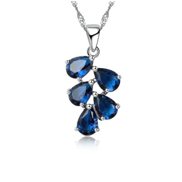Zilveren Dames Halsketting Met Druppels 45cm Donker Blauw 45cm alles blauw dames Donker Blauw donker_blauw druppel factory-outlet Geen_Parel Halskettingen Ketting met hanger Meerdere kleuren Met_hanger Met_ketting Met_steen Multi kleur multikleurig rood Schakelketting silver Singapore Statement ketting transparant Volwassenen zilver zirkonia zwart