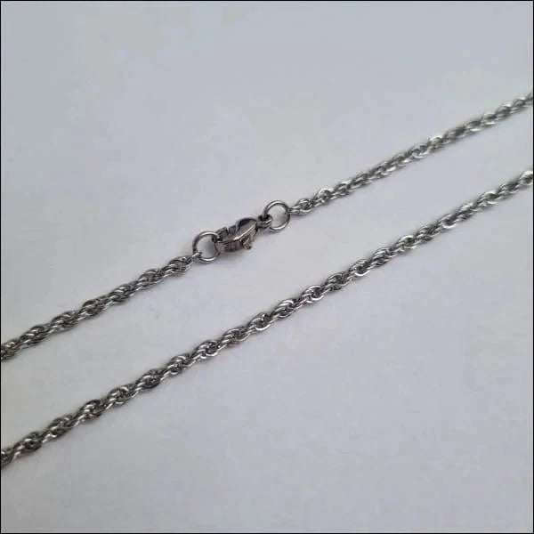 Gevlochten Ketting Staal 75cm 2.5mm Zilverkleurig 2.5mm 75cm alles chirurgisch staal dames Geen edelsteen Geen_Parel Geen_steen gevlochten Halskettingen heren Ketting zonder hanger koord Minimalistische ketting nakijken PVD Schakelketting Staal tekst uniseks unisex Volwassenen zilverkleurig zonder hanger Zonder_hanger Zonder_steen