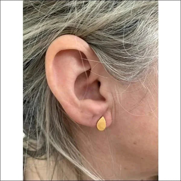Oorbellen Druppel Zweerknopjes Goudkleurig Chirurgisch Staal 6mm 8720157033837 9mm alles Aramat Jewels chirurgisch staal dames druppel Geen edelsteen Geen hanger Geen steen goudkleurig jin Kleur_Goudkleurig oorbellen oormodel PVD Soort sieraad_Oorbellen Staal Video Volwassenen zonder hanger zonder steen Zonder_hanger Zonder_steen zweerknopjes