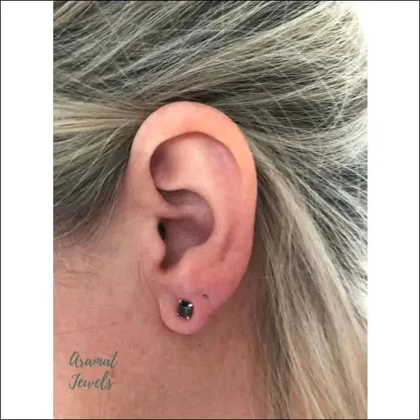 Zilveren Kristallen Oorbellen Vierkant- 4mm 4mm / Black Diamond 4mm / Hematiet 4mm / Licht Blauw 4mm / Transparant 6mm 6mm / Aqua Blauw 6mm / Donker Blauw 6mm / Licht Roze 6mm / Paars 6mm / Roze 6mm / Transparant 6mm / Zwart 8720157059080 alles Apparel & Accessories > Jewelry > Earrings Aramat Jewels blauw dames elf925 Geen hanger Geen oormodel Hematiet kinderen kristal Meerdere kleuren Meerdere Maten Met_steen Nieuw oor1519-21525 oorbellen paars roze silver transparant vierkant Volwassenen zilver zwart