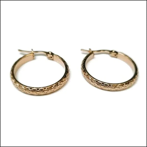 Bewerkte Oorringen Ruitjes Chirurgisch Staal Goudkleur 25mm 20mm 25mm 3.5mm 30mm alles bewerkt chirurgisch staal dames Geen edelsteen Geen oormodel Geen_steen Goudkleur / 20mm Goudkleur / 25mm Goudkleur / 30mm goudkleurig Meerdere kleuren Meerdere Maten Nieuw oorbellen Oorringen oorringetjes PVD rond Rosékleur / 20mm Rosékleur / 25mm rosékleurig ruit Staal tomade Volwassenen Zonder_hanger Zonder_steen zwart Zwart / 25mm Zwart / 35mm zweerknopjes