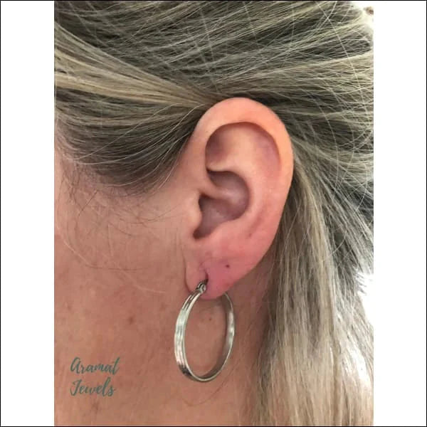 Stalen Oorringen 30mm Zilverkleurig 30mm alles chirurgisch staal dames gedraaid Geen edelsteen Geen_steen Meerdere Varianten Nieuw oorbellen oormodel Oorringen oorringetjes PVD rond Soort sieraad_Oorringen Staal tomade zilverkleurig Zonder_hanger Zonder_steen zweerknopjes