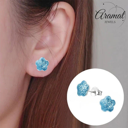 925 Zilveren Kinderoorbellen Blauwe Glitter Bloem 8mm - Aramat Jewels - Oorbellen - cadeautip