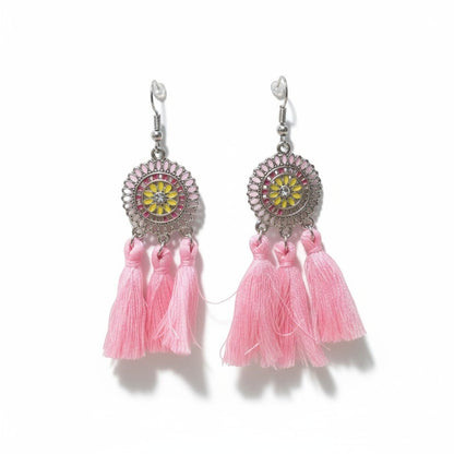 Aramat Jewels boho oorhangers met licht roze kwastjes, RVS cirkel met geel en roze emaille, 75mm lang.
