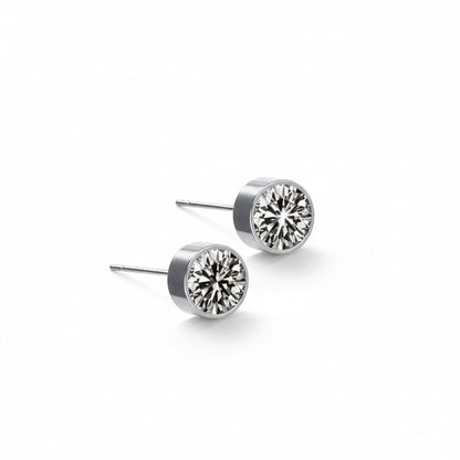 Aramat Jewels zilverkleurige oorstekers met grijs kristal (6mm), gemaakt van roestvrij staal.