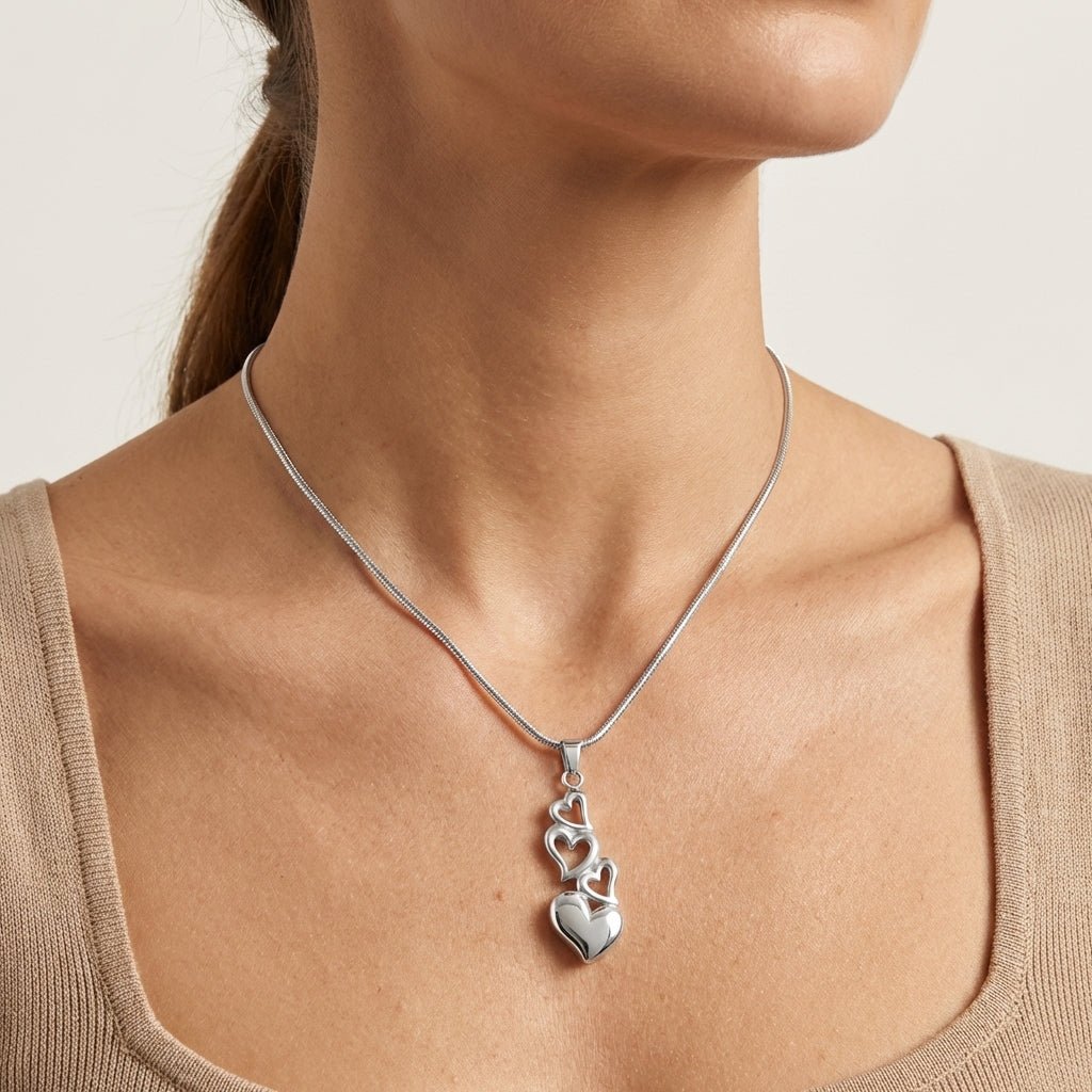 Ashanger vier harten – symbolisch rouwsieraad staal - Aramat Jewels - Gedenkhangers - cadeautip