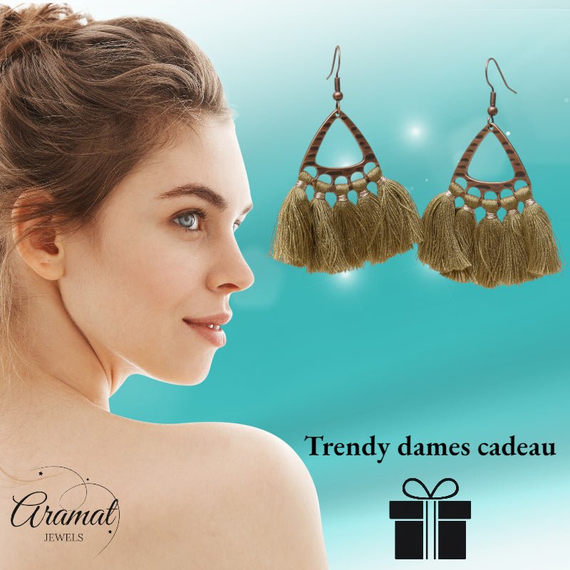 Boho Oorhangers Kwastjes Olijf groen 55x30mm - Aramat Jewels - Oorbellen - cadeautip