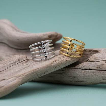 Brede Open Ring RVS met Bolletjesmotief en 5 Emaille Puntjes (16 mm) - Aramat Jewels - Ringen - cadeautip