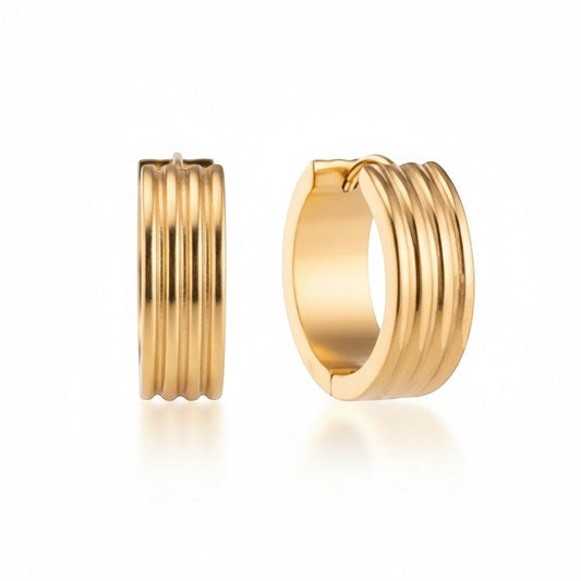 Creolen – RVS Goudkleur met Drievoudige Strepen (13mm of 20mm) - Aramat Jewels - Oorringen - cadeautip
