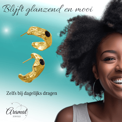 Goudkleurige Halve Oorringen Emaille Cirkel 25x10mm - Aramat Jewels - RVS Sieraden - Oorbellen - cadeautip