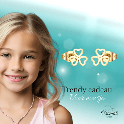 Goudkleurige klavertje drie oorstekers – 8mm - Aramat Jewels - Oorbellen - cadeautip