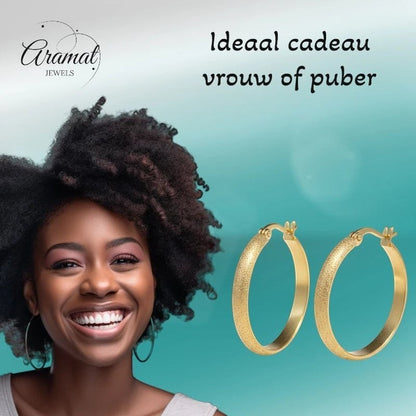 Goudkleurige Matte RVS Oorringen Sandblasted - 30 mm - Aramat Jewels - Oorringen - cadeautip