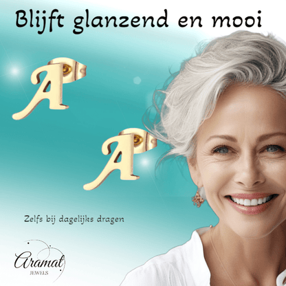 Goudkleurige RVS Letter A oorstekers 10mm - Aramat Jewels - Oorbellen - cadeautip
