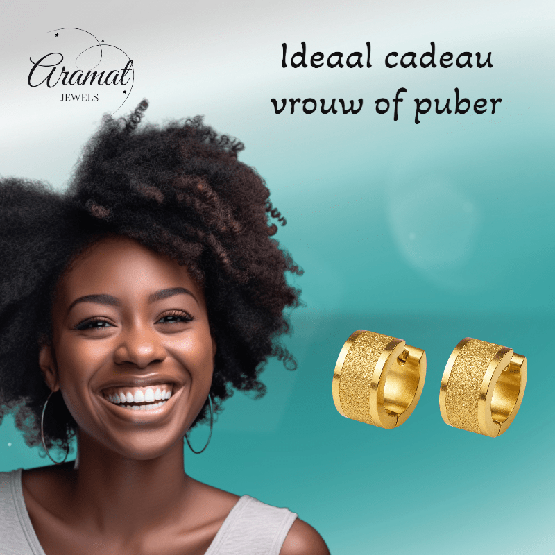 Goudkleurige RVS oorringetjes met sandblasted streep - oor5853 - Oorringen kopen# - 13mm - 7mm - alles