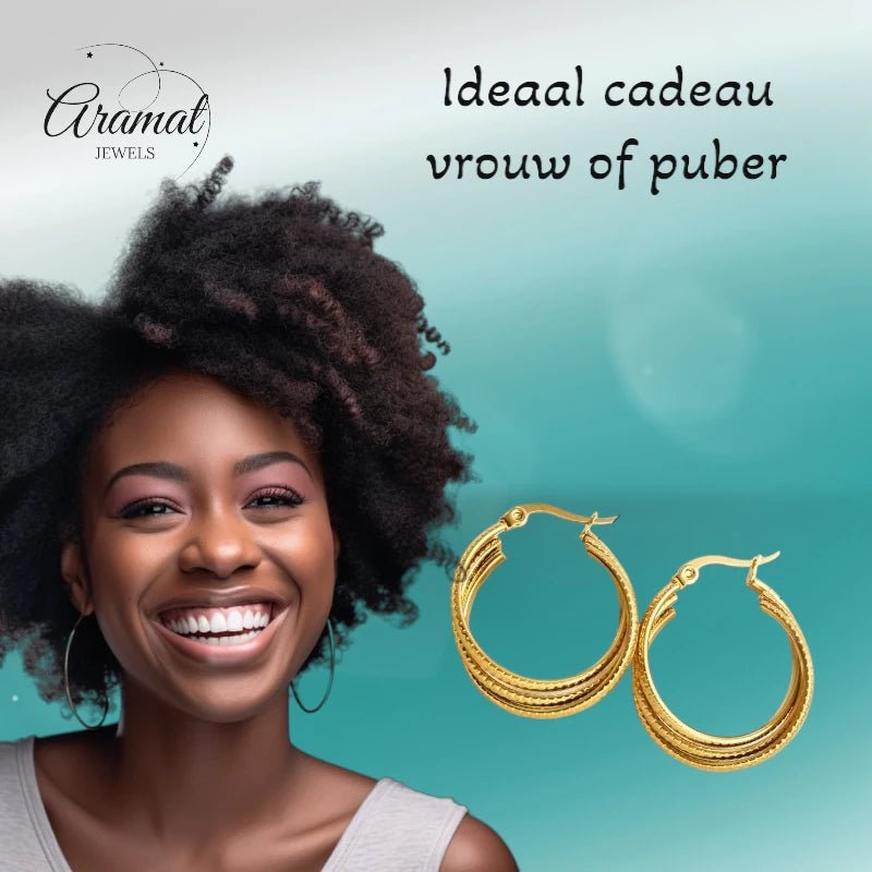 Goudkleurige Triple Oorringen 25x7,5mm – Stijlvol met streepjesmotief - oor6298 - 538787 - Oorringen kopen# - 25mm - alles - cadeau