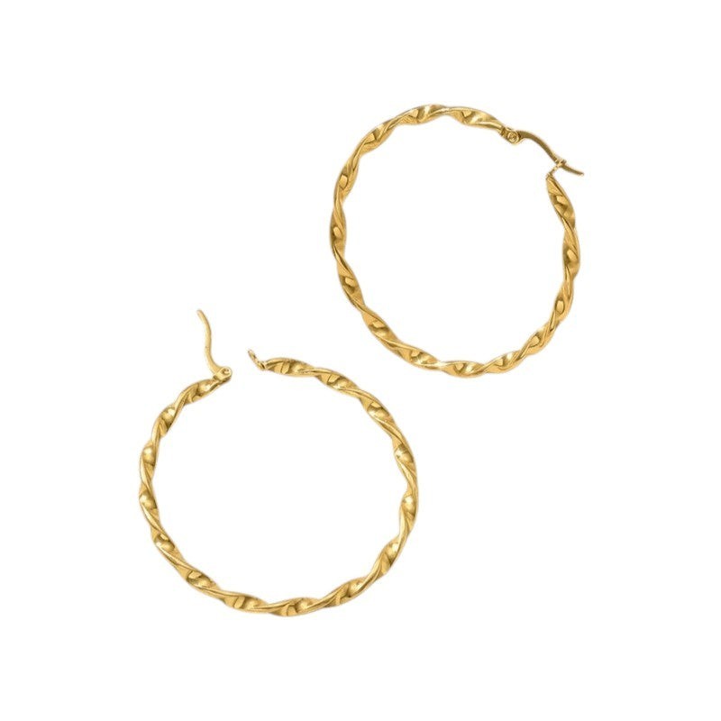 Goudkleurige twisted oorringen 30mm - oor6373 - Oorringen kopen# - 30mm - alles - cadeau
