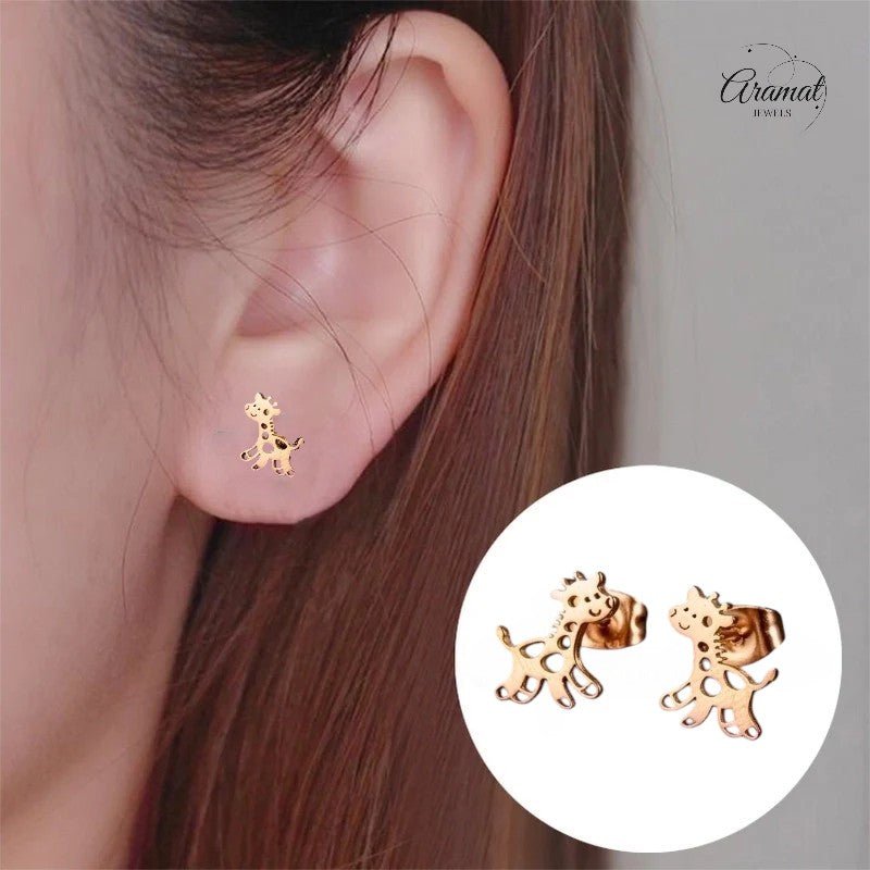 Meisjes oorbellen giraf rosékleurig RVS - oor6391 - 515394 - Oorbellen kopen# - 10mm - alles - cadeau