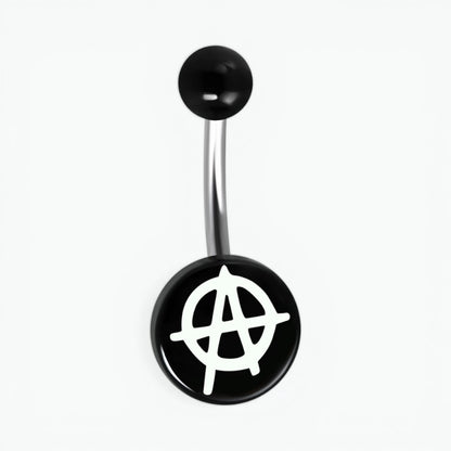 Stalen navelpiercing anarchie symbool