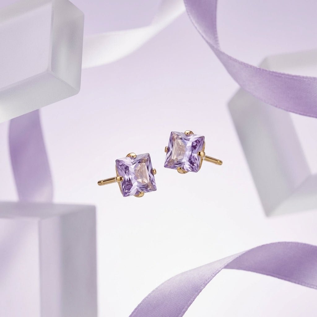 Oorbellen – RVS Goudkleur met Lila Vierkante Zirkonia (5mm) - Aramat Jewels - Oorbellen - cadeautip