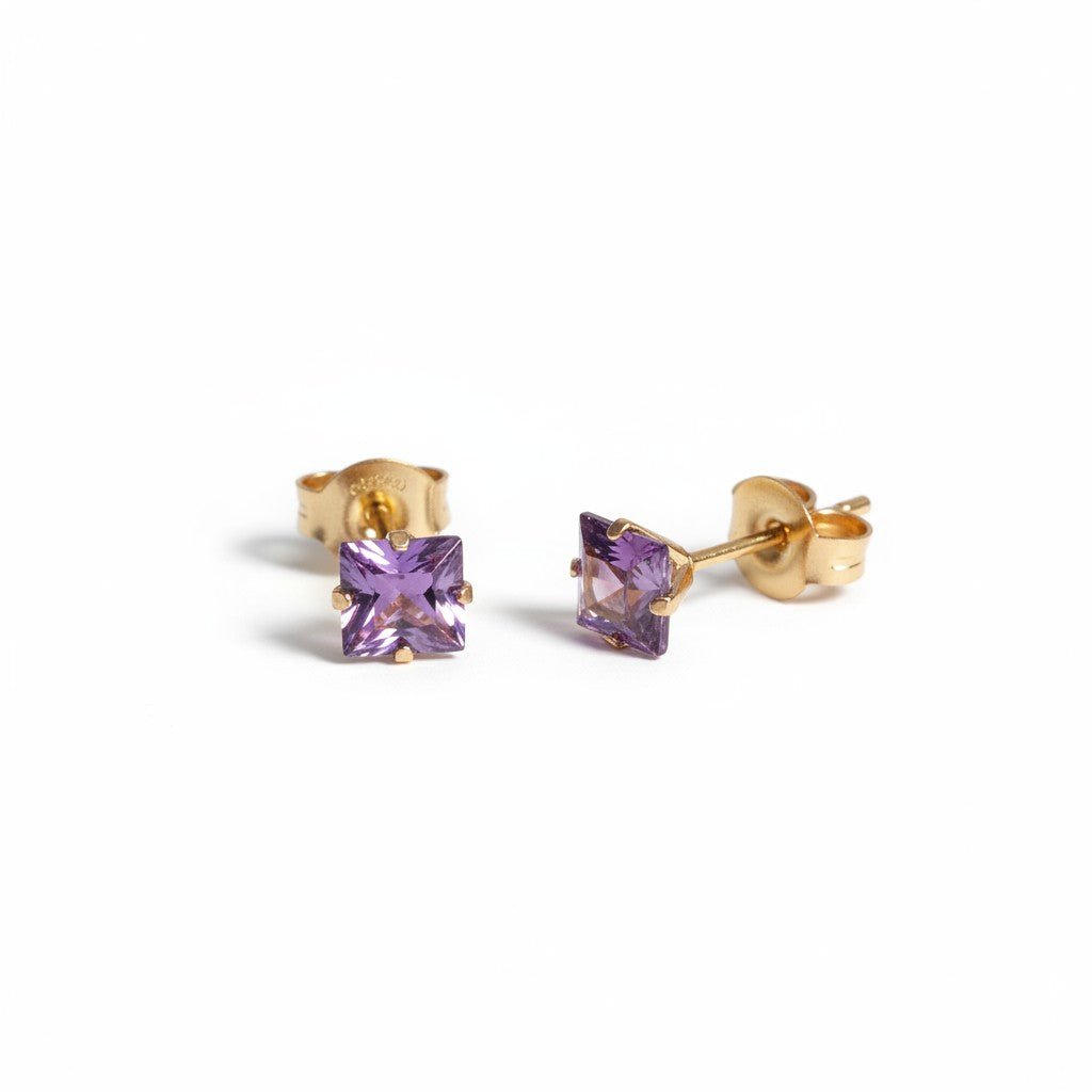 Oorbellen – RVS Goudkleur met Paarse Vierkante Zirkonia (5mm) - Aramat Jewels - Oorbellen - cadeautip