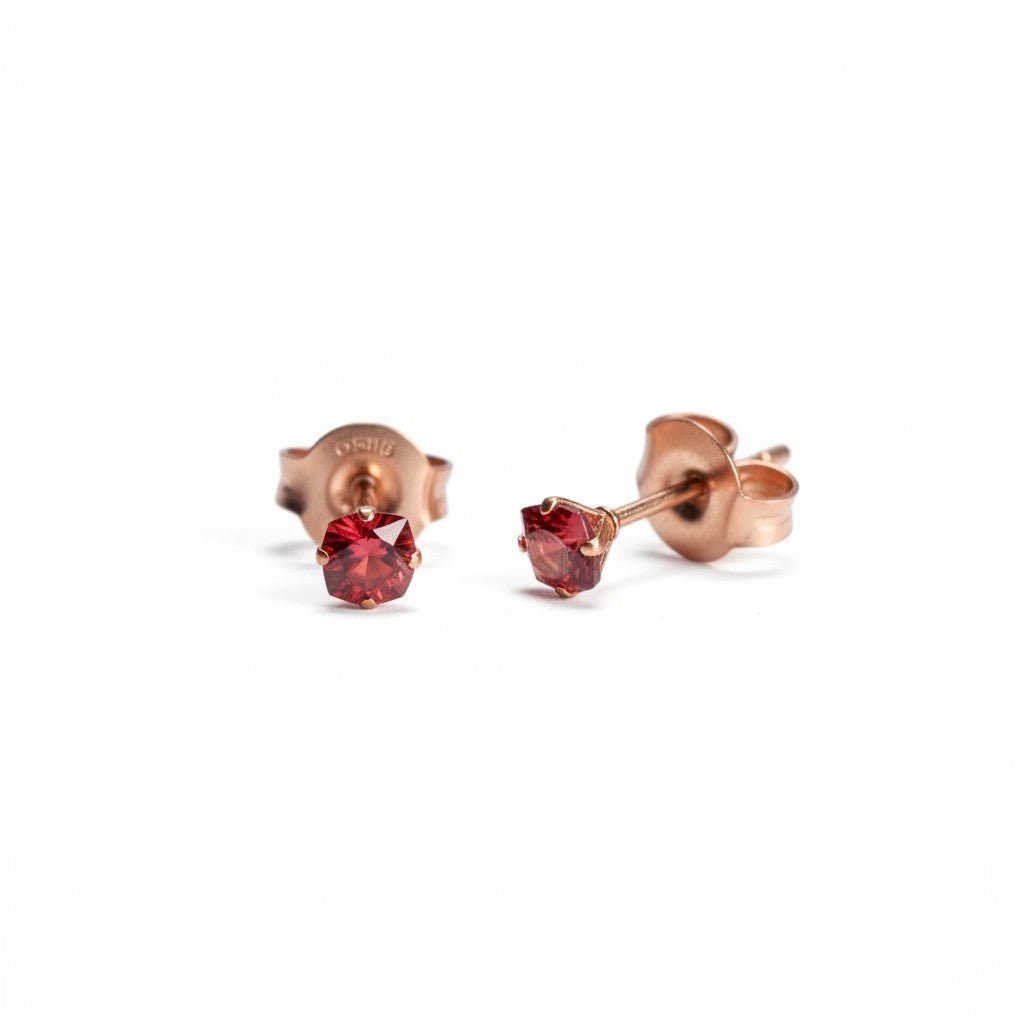 Oorbellen – RVS Roségoudkleur met Rode Vierkante Zirkonia (3mm) - Aramat Jewels - Oorbellen - cadeautip