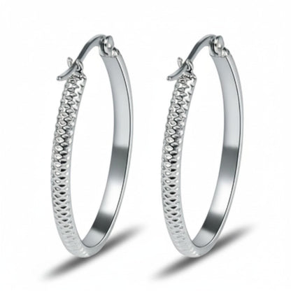 Oorringen – 30mm Creool Puntjes Patroon RVS Zilverkleur Dames - Aramat Jewels - Oorringen - cadeautip