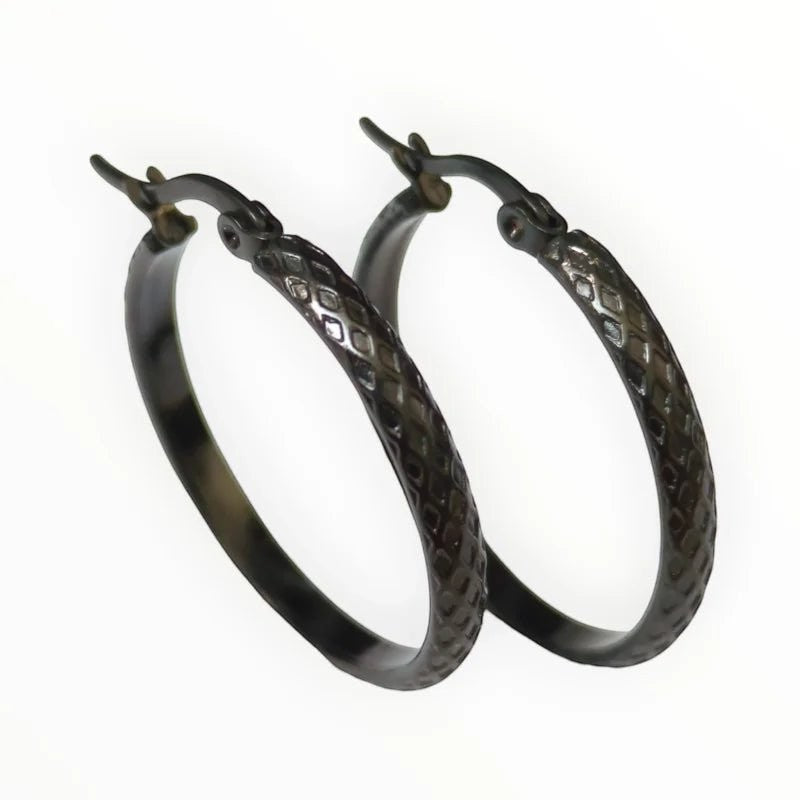 Oorringen – 30mm Creool Ruitjes Patroon RVS Zilverkleur en Zwart Dames - Aramat Jewels - Oorringen - cadeautip