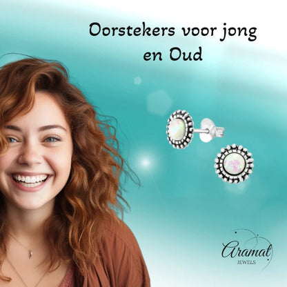Oorstekers – Sterling Zilver Bali Etnisch Wit Opaal 8mm Geoxideerd - Aramat Jewels - Oorbellen - cadeautip