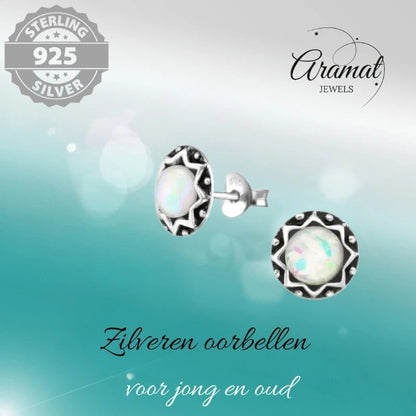 Oorstekers – Sterling Zilver Bali Etnisch Wit Opaal 9mm Rond Geoxideerd - Aramat Jewels - Oorbellen - cadeautip