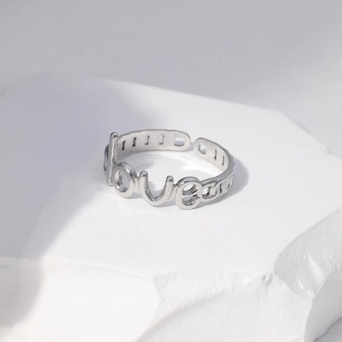 Open Ring Schakel Motief met 'Love' Letters (8 mm Verstelbaar) - Aramat Jewels - Ringen - cadeautip