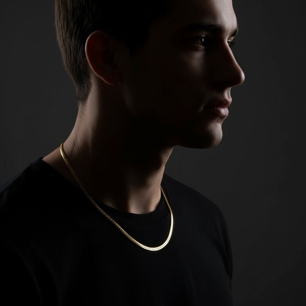 Platte Gourmet Ketting met bewerkte rand 3mm Goudkleurig Staal - Aramat Jewels - Halskettingen - cadeautip