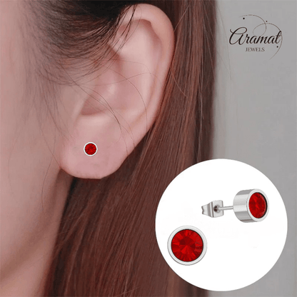 Rode kristal oorstekers – 5mm zilverkleur RVS - Aramat Jewels - Oorbellen - cadeautip